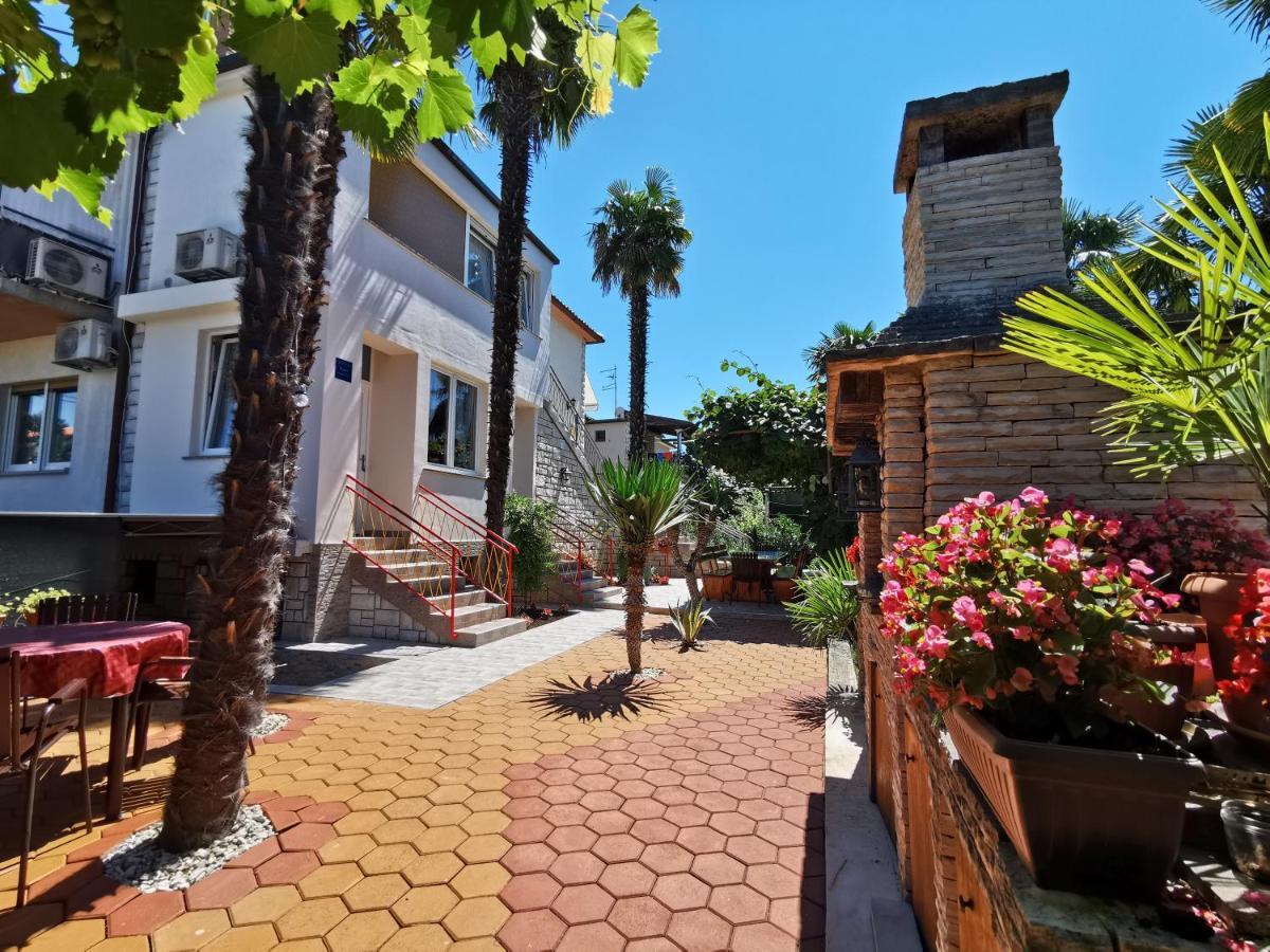 App & Room Le Palme Umag Exterior photo